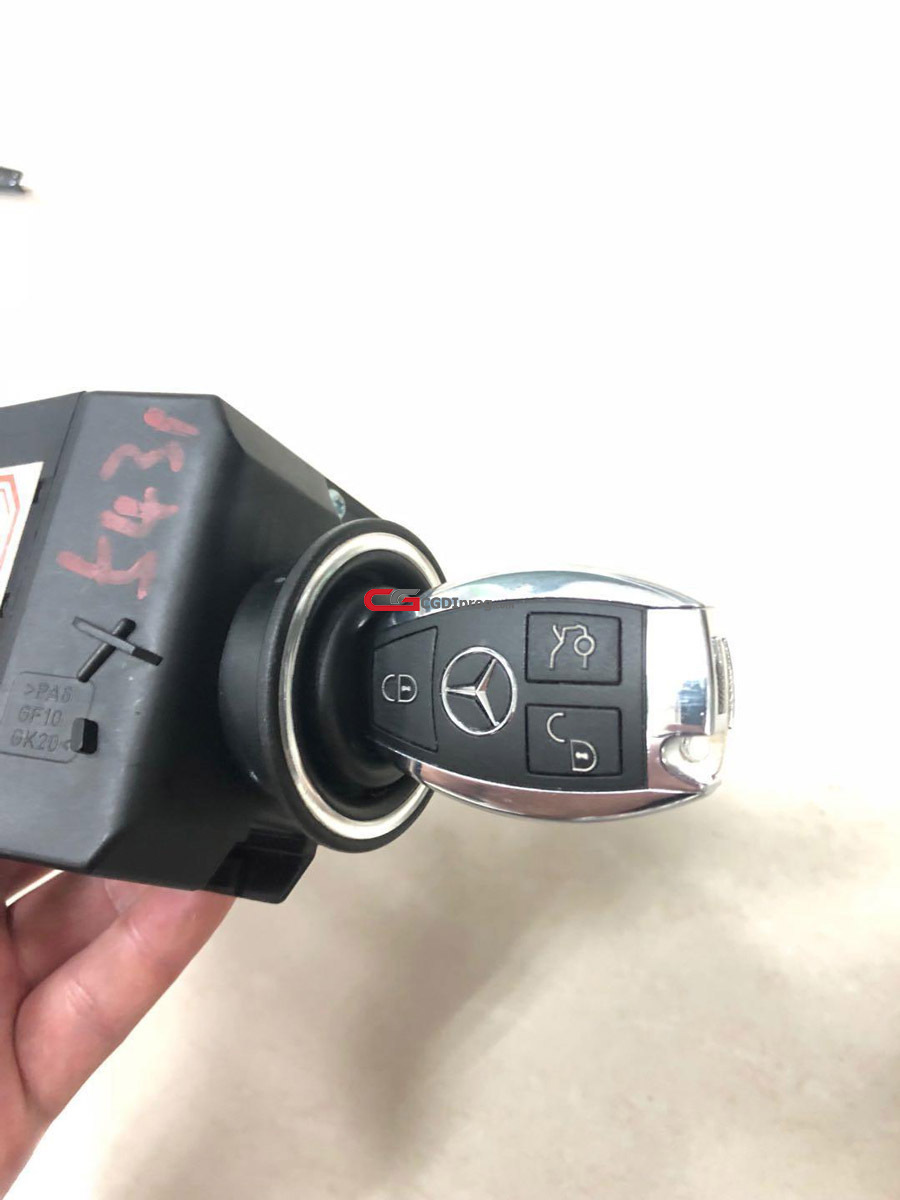 How to use CGDI MB Add a New Key to Benz W211 via OBD 33